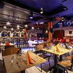 Base Camp - Saint Maurice Bourg-Saint-Maurice