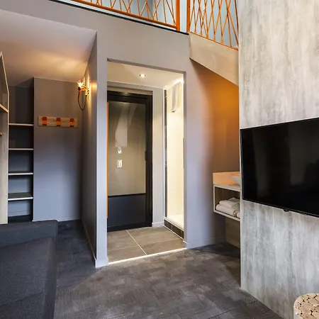Base Camp - Saint Maurice