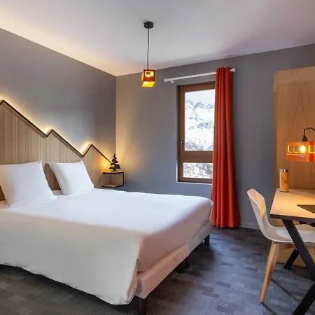 Base Camp - Saint Maurice 3*