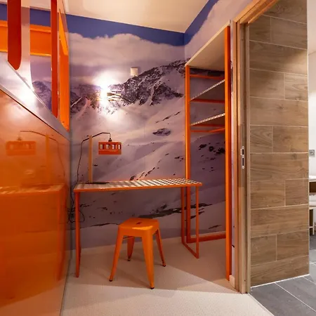 Hotel Base Camp - Saint Maurice 3*