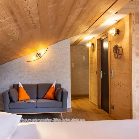 Hotel Base Camp - Saint Maurice 3*