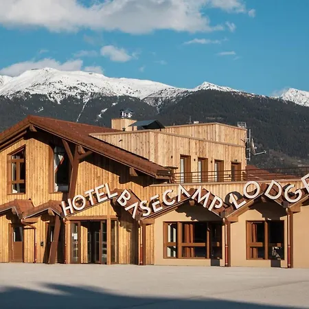 Base Camp - Saint Maurice Hotel