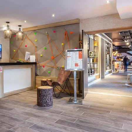 Base Camp - Saint Maurice Hotel
