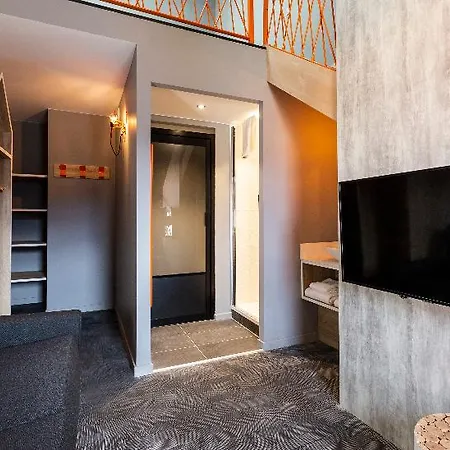 Base Camp - Saint Maurice Hotel